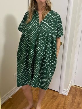 Green Polka Dot Midi Dress - Relaxed Short Sleeve